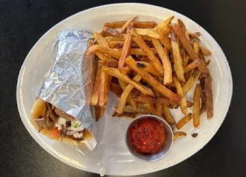 Foodies Restaurant & Grill