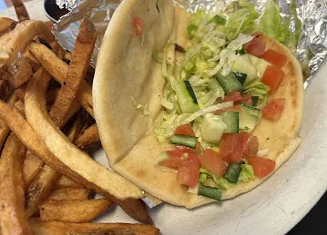 Foodies Restaurant & Grill