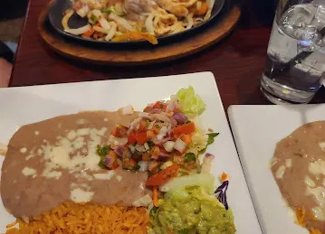 Mariachi's Grill & Cantina