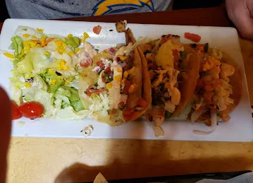 Mariachi's Grill & Cantina