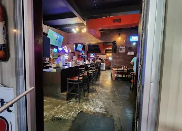 MJ's Bar and Grill