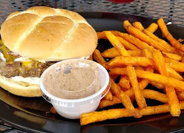 Primo's Grill & Deli