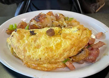 Trada's Breakfast Diner