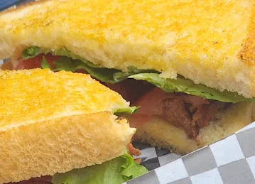 Wrecked Canoe Bistro + Patio